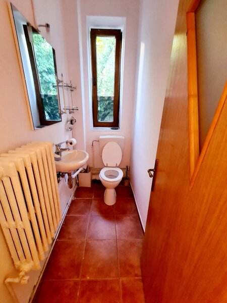 Cismigiu Berthelot 1 camera in ap. de 2 cam in vila, et 1/2, pt 1 studenta.